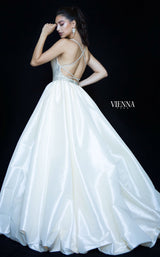 Vienna Prom V9984