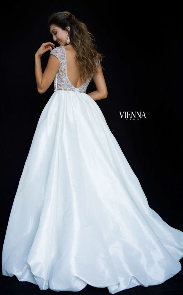 Vienna Prom V9985