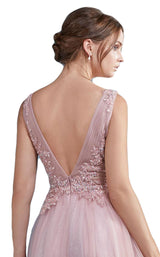 Andrea and Leo A0940 Rose