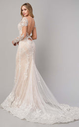 Andrea and Leo A1022 Off White