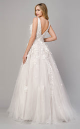 Andrea and Leo A1028W French-White
