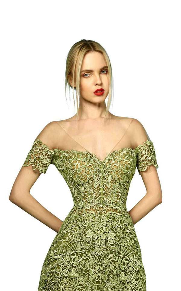 Beside Couture BC1257