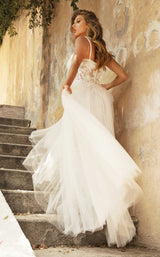 Cinderella Divine CB072W Off White