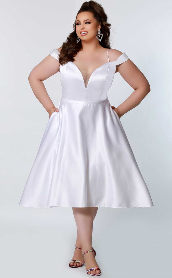 White formal hotsell dress for chubby