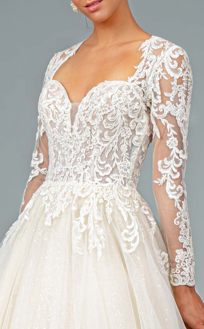 Stunning, light cream, 50's wedding gown, size S-M - VintagEija`s