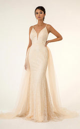 Elizabeth K GL1956 Champagne