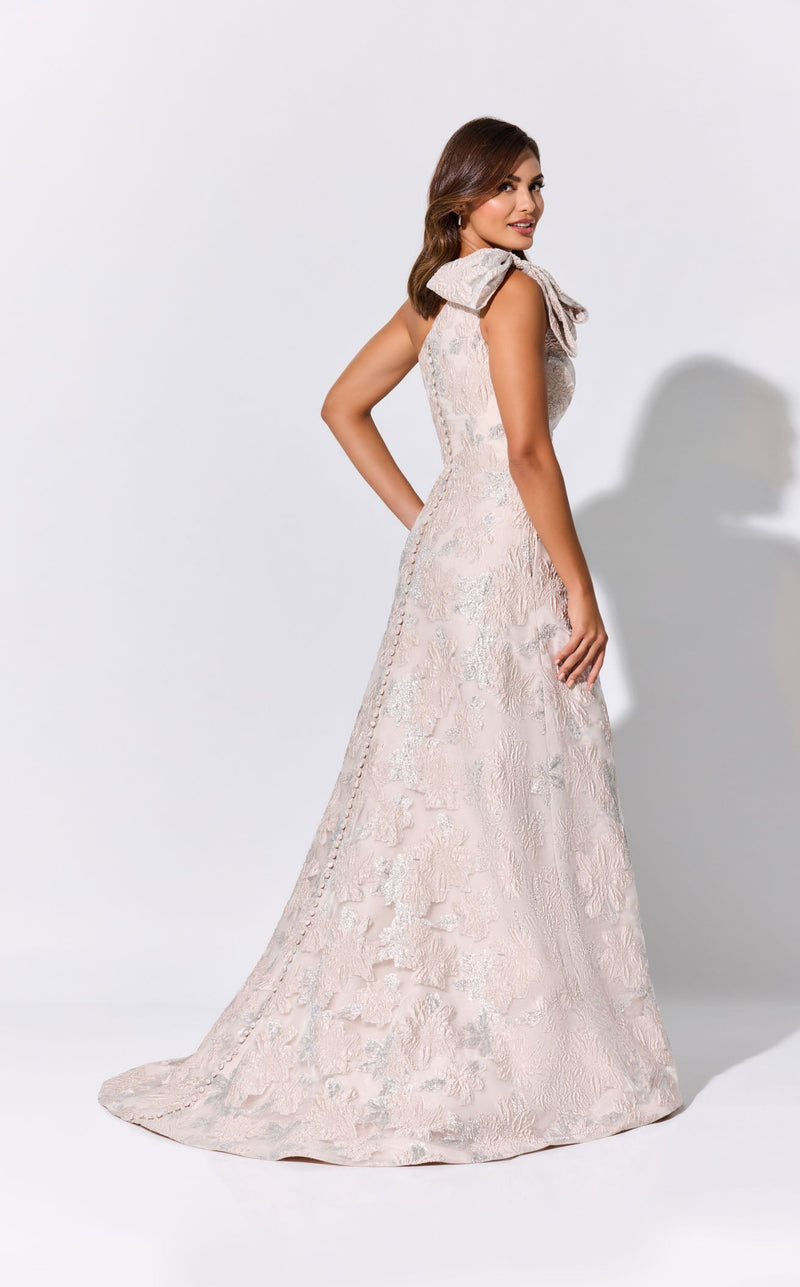 Ivonne D ID326 Stone