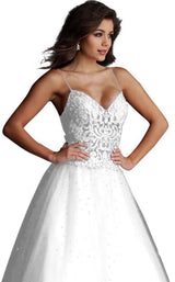 JVN JVN62622 White