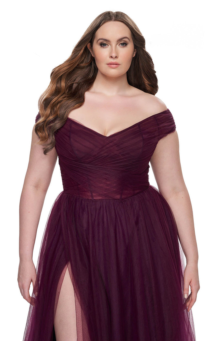 La Femme 32204 Dark Berry