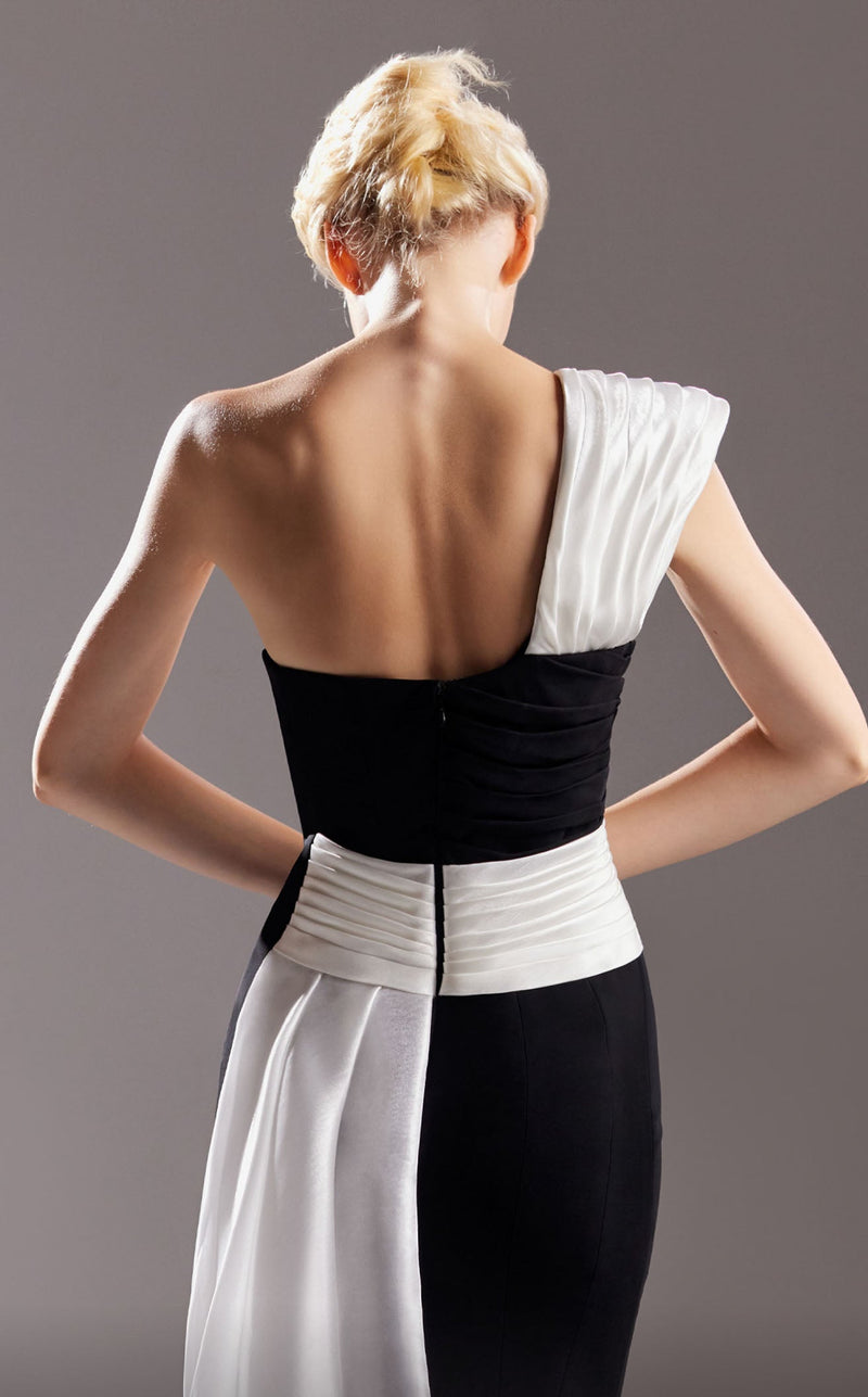 MNM Couture G1502 Black/White