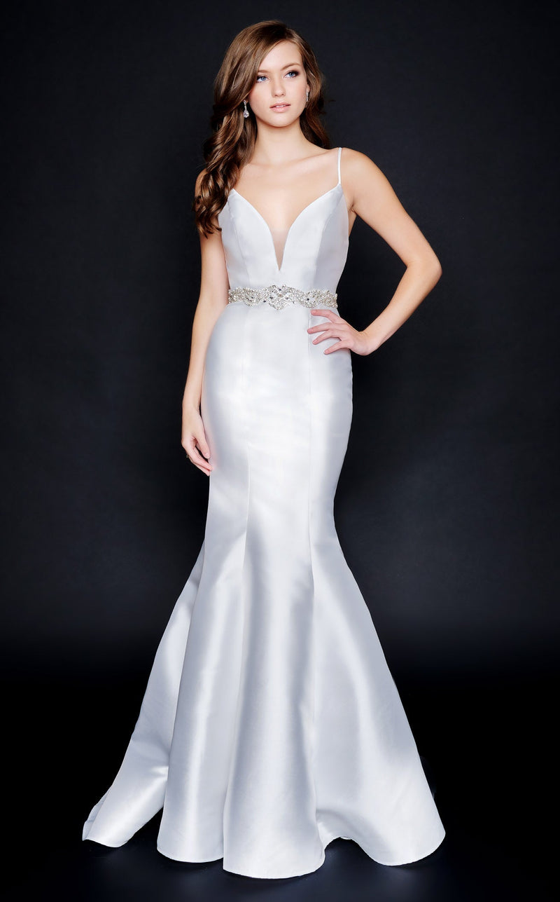 Nina Canacci 2318 Diamond White