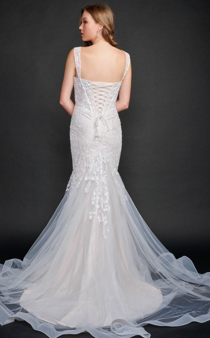 Nina Canacci 9141 Ivory/Silver