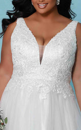 Sydneys Closet SC5270 Ivory