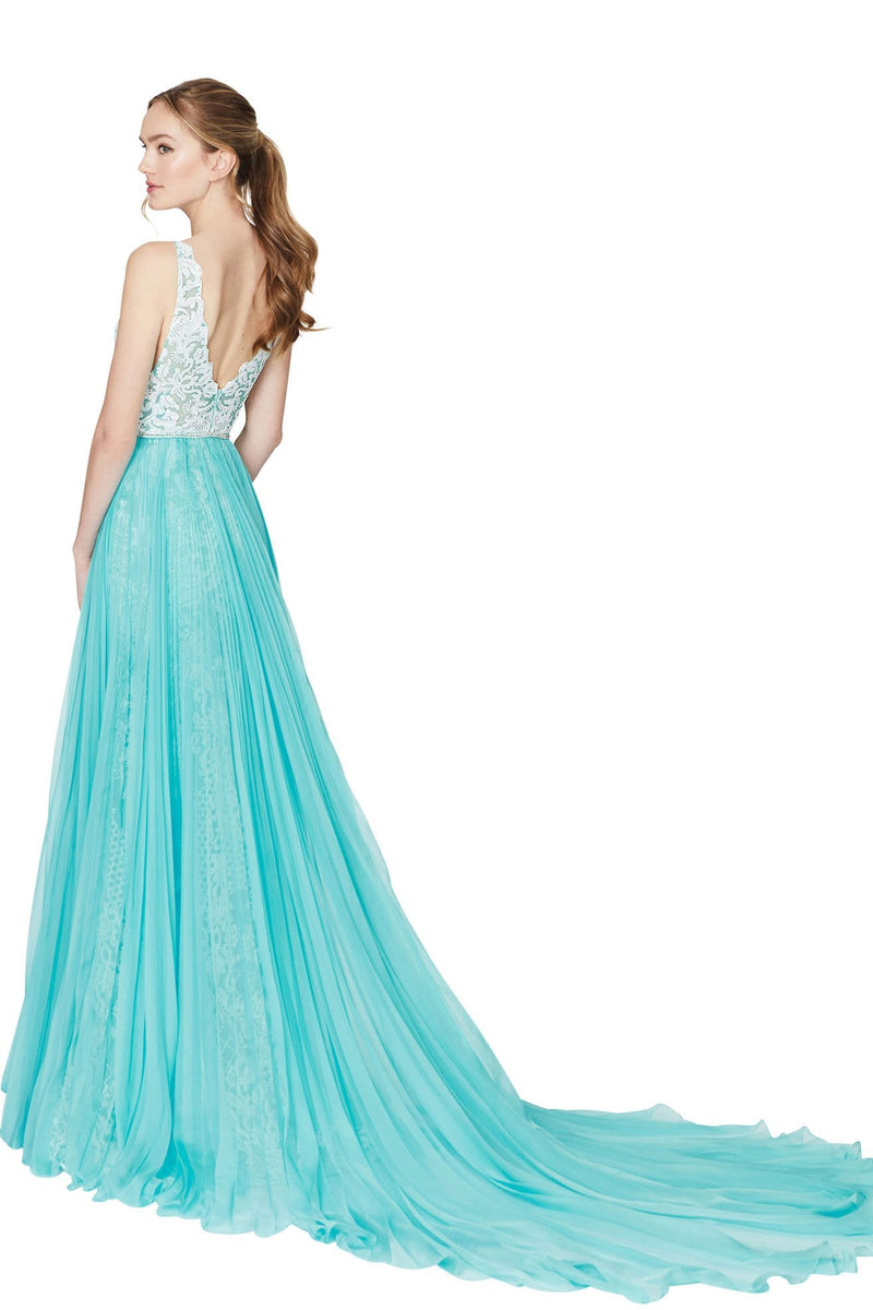 Angela and Alison 20045 Tiffany Blue