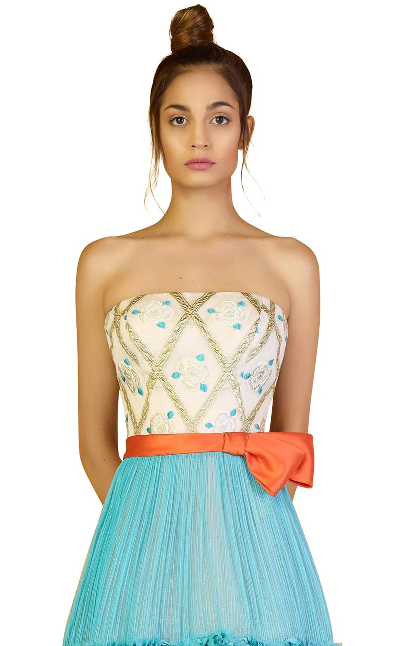 Beside Couture CP4930